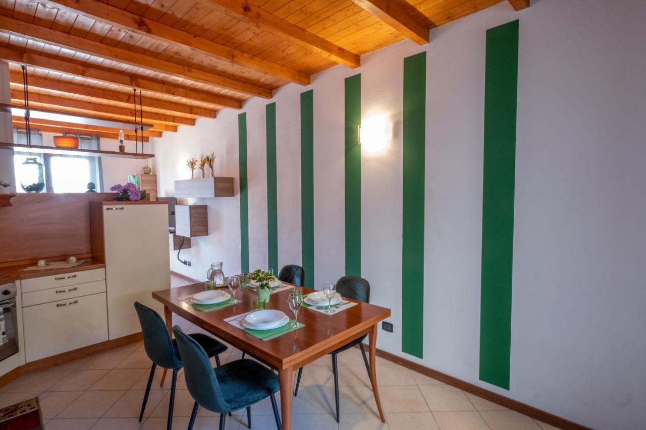 Happy Guest Apartments - Lake & Green Oasis Riva di Solto Buitenkant foto