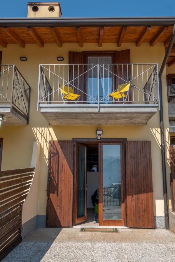 Happy Guest Apartments - Lake & Green Oasis Riva di Solto Buitenkant foto